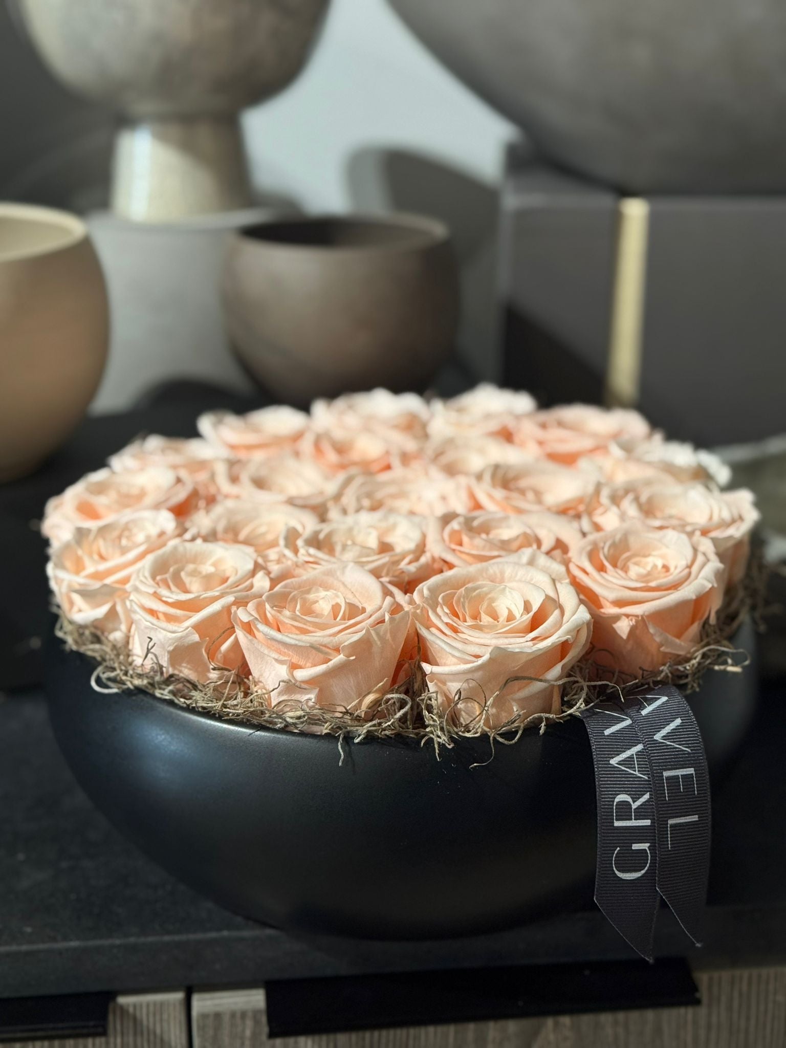 White and Peach Roses Box