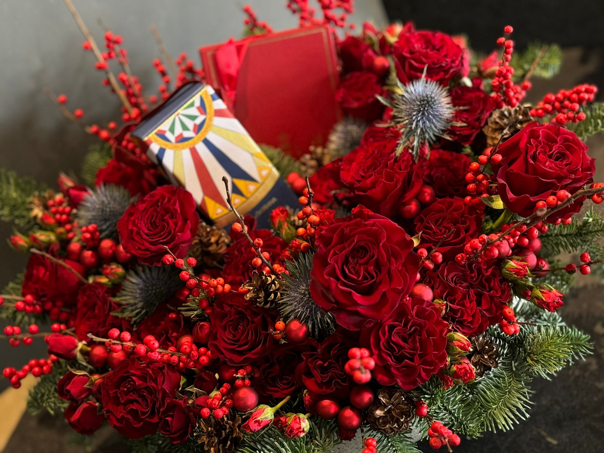 The Serena Wedding Gift Basket Sini - Red Roses and Green Flowers Gift Basket