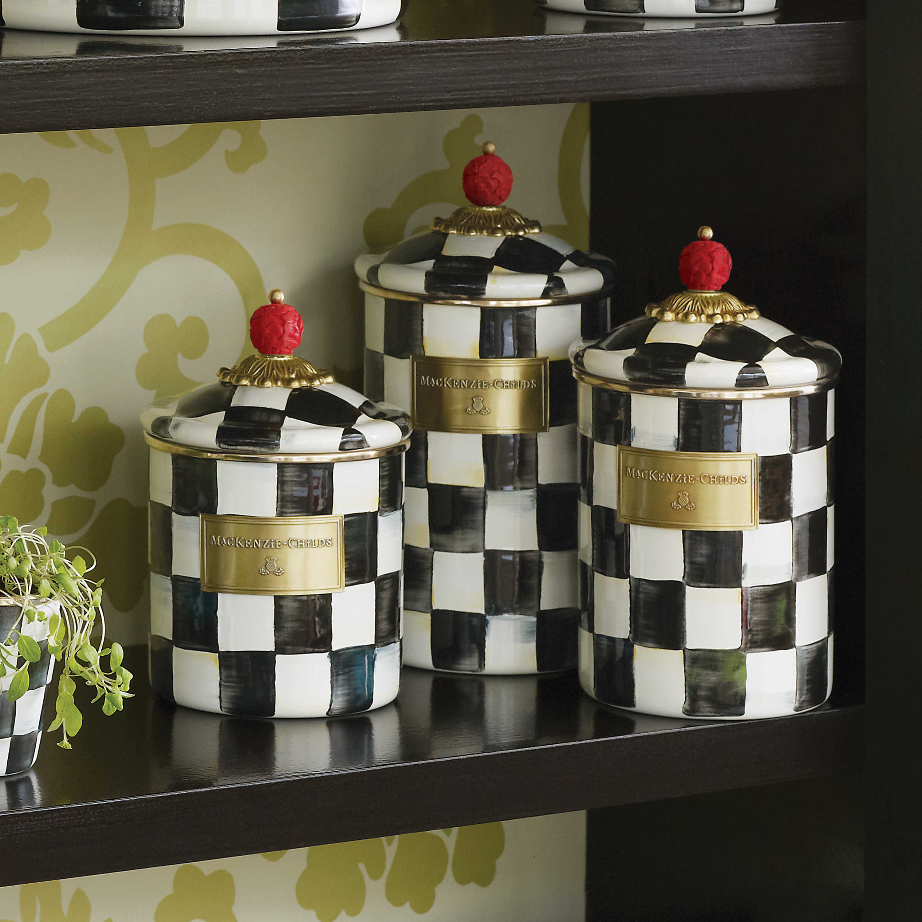 Courtly Canister