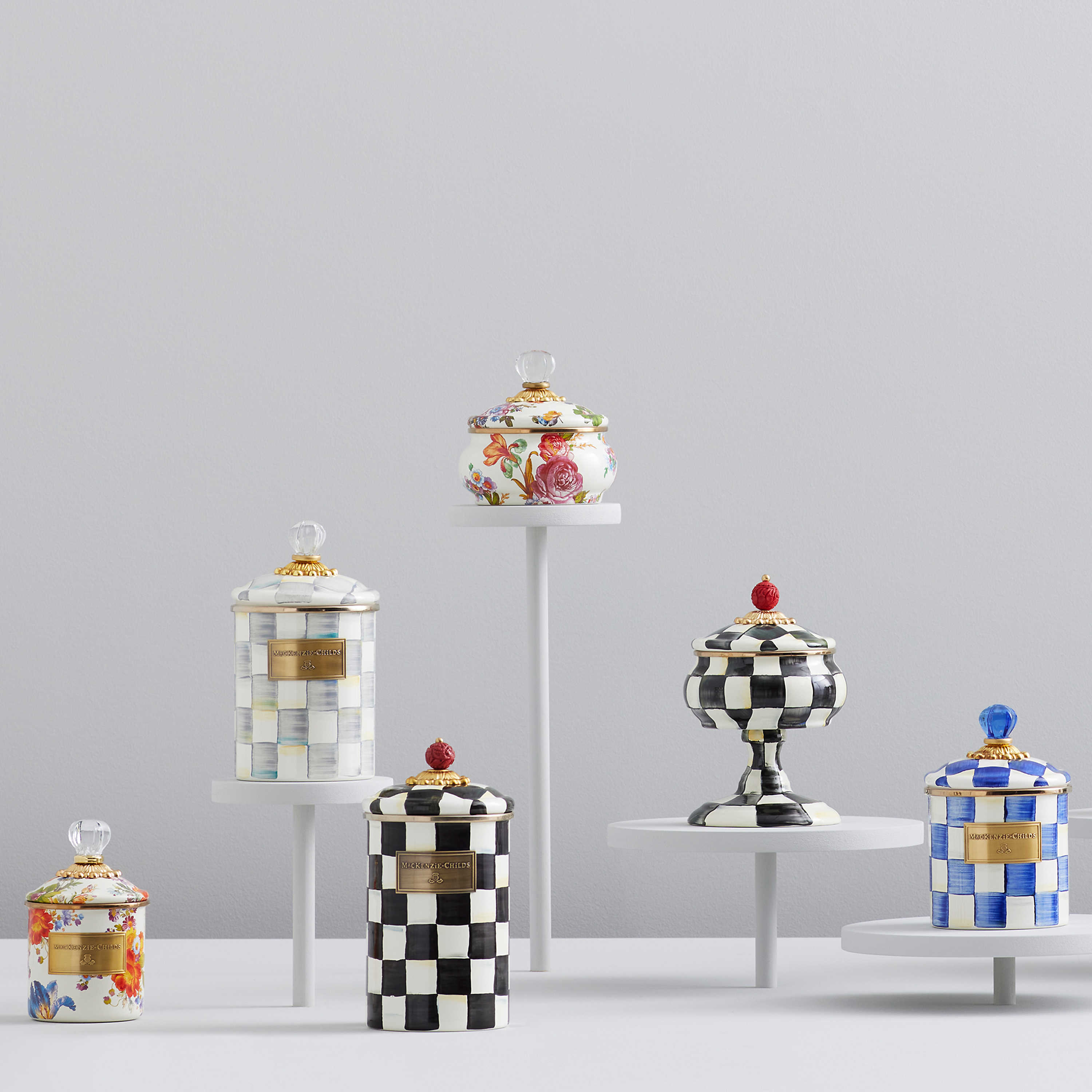 Courtly Canister