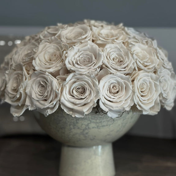 The Lia - White Preserved Roses