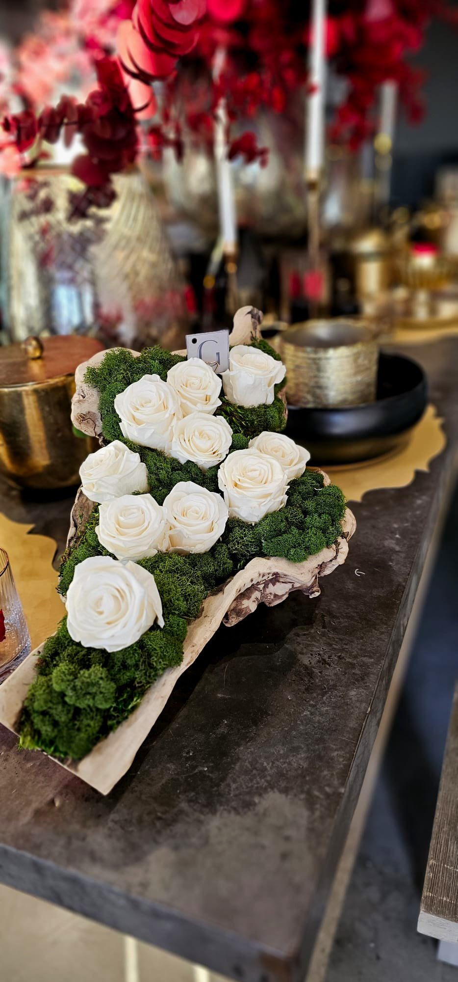 Moss Arrangement in Wood Container With Preserved White Roses (Classic Size) 