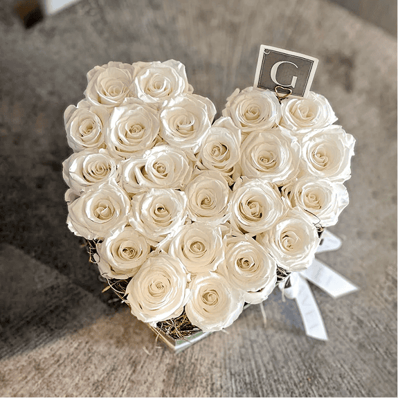 WHITE PRESERVED ROSES