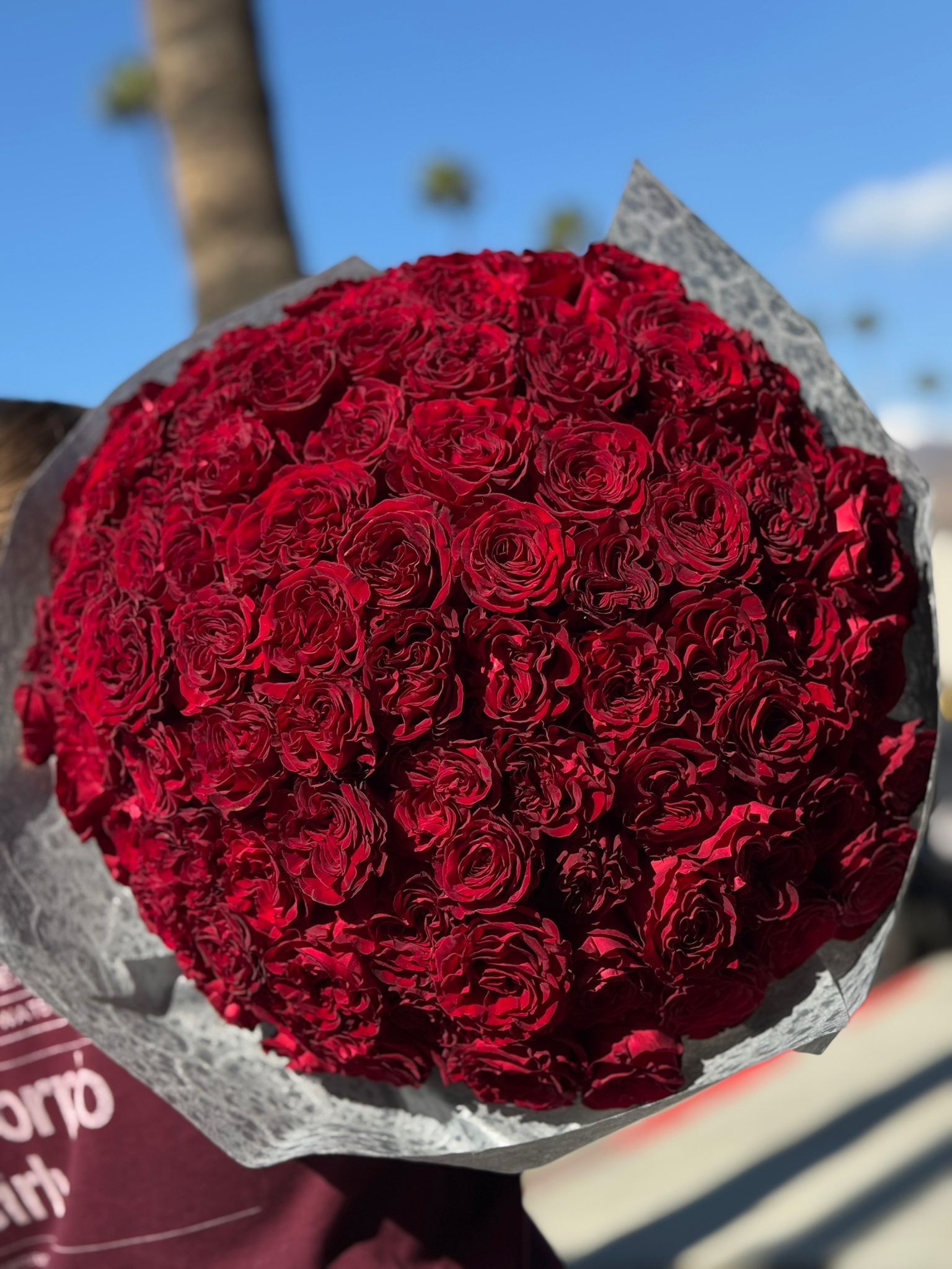 Red Roses Valentine's Day Bouquet - 100 Red Hearts Roses Hand Bouquet